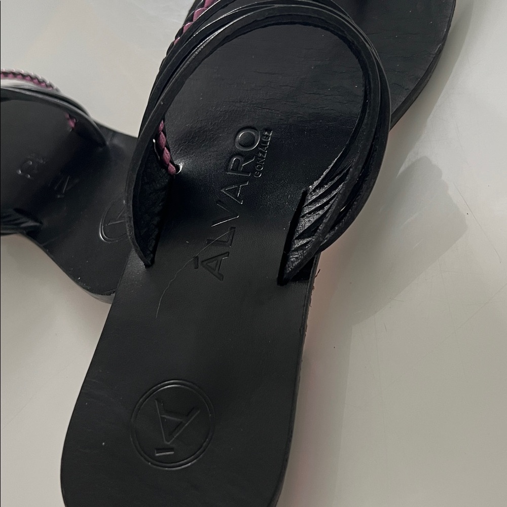 Stylish Black Sandals with Pink Accents Rarely Worn. Made in Italy - Picture 5 of 7